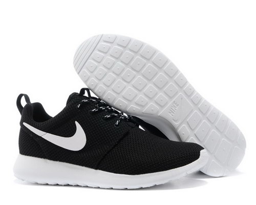Nike Roshe Mens Running Shoe Black White New France